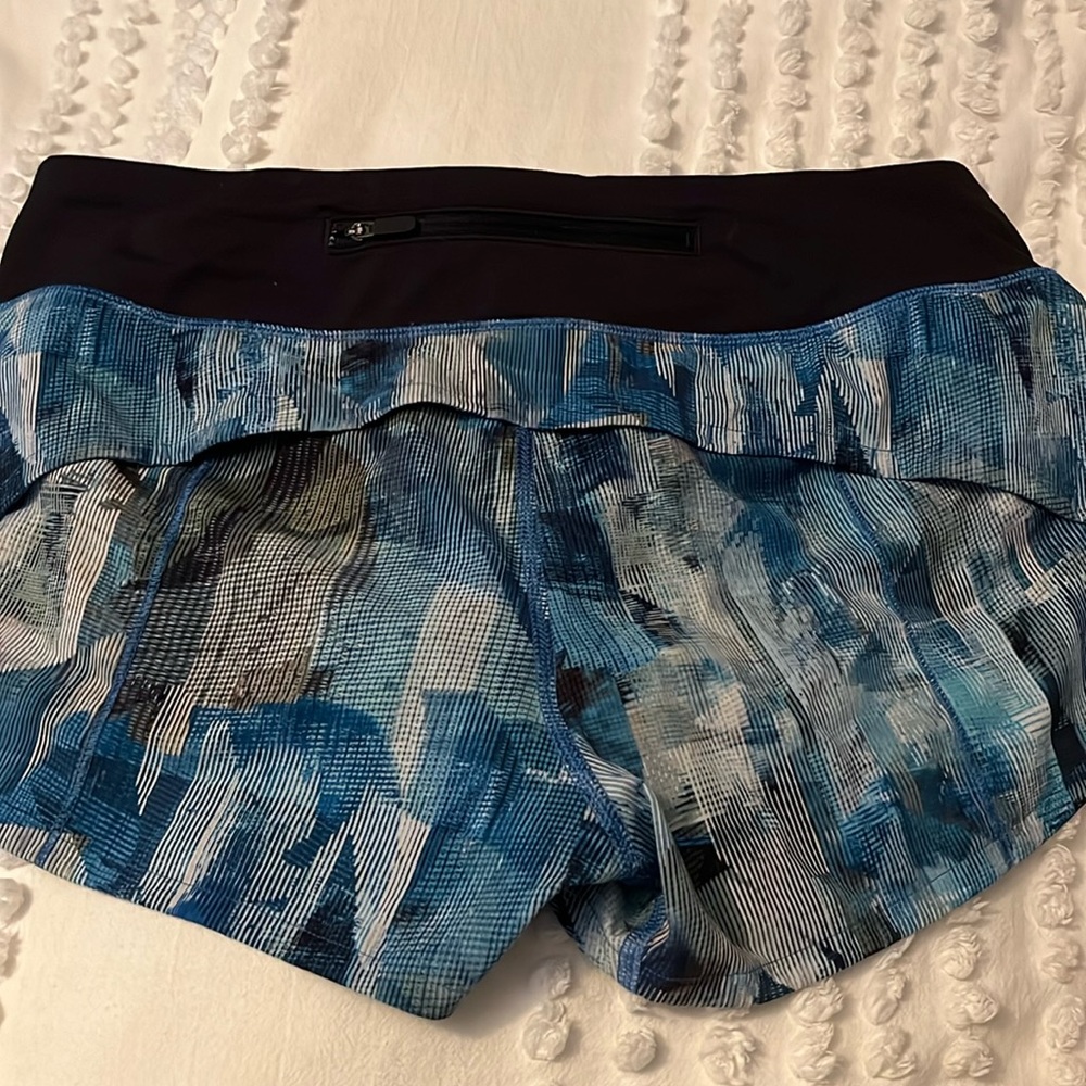 Pattern Lululemon short - Picture 1 of 2